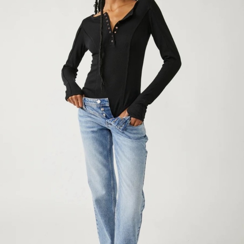 NWT Free People Intimately Bodysuit with snaps and thumb hole.